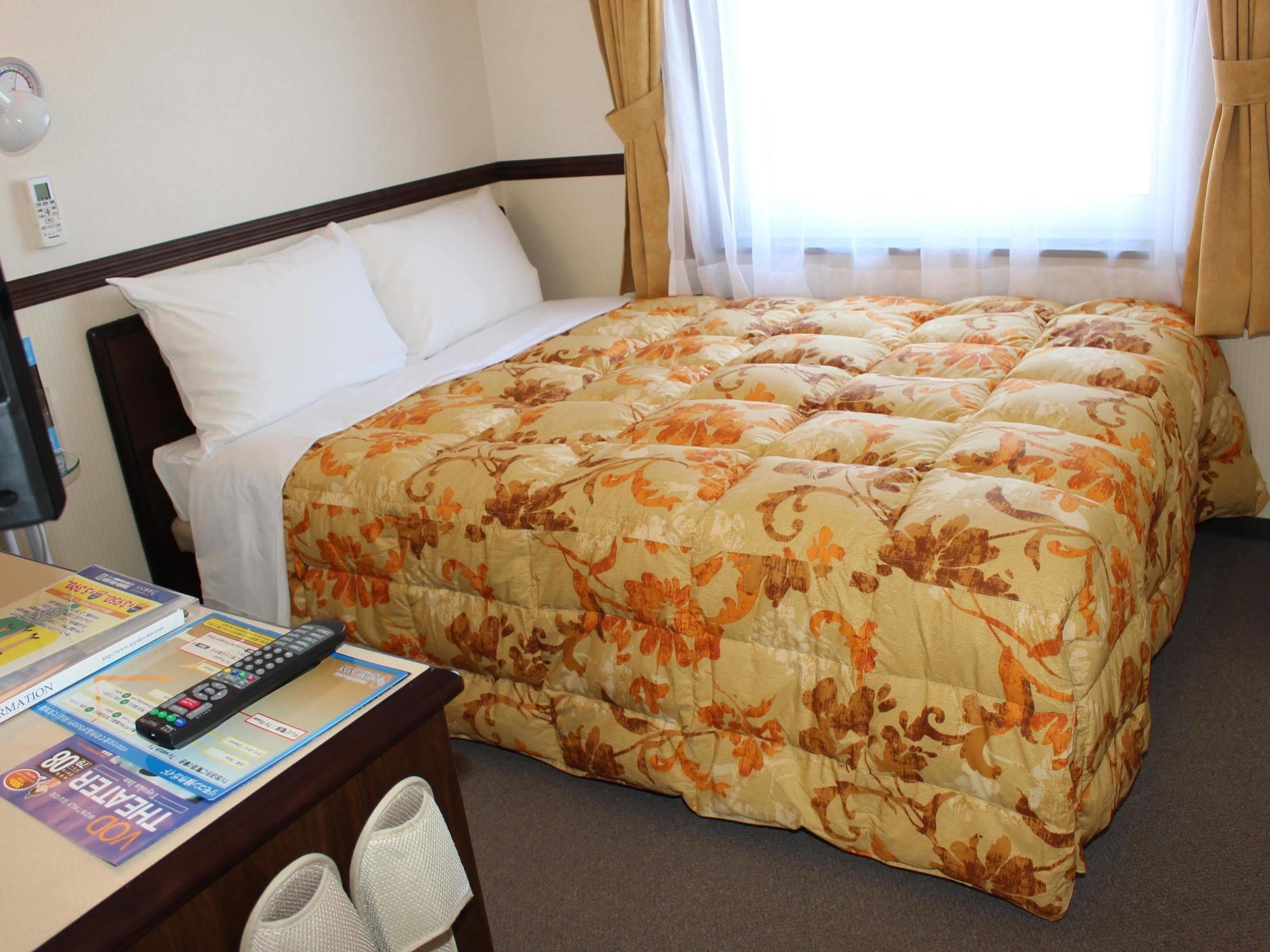 Toyoko Inn Osaka Namba Nippombashi Exteriör bild